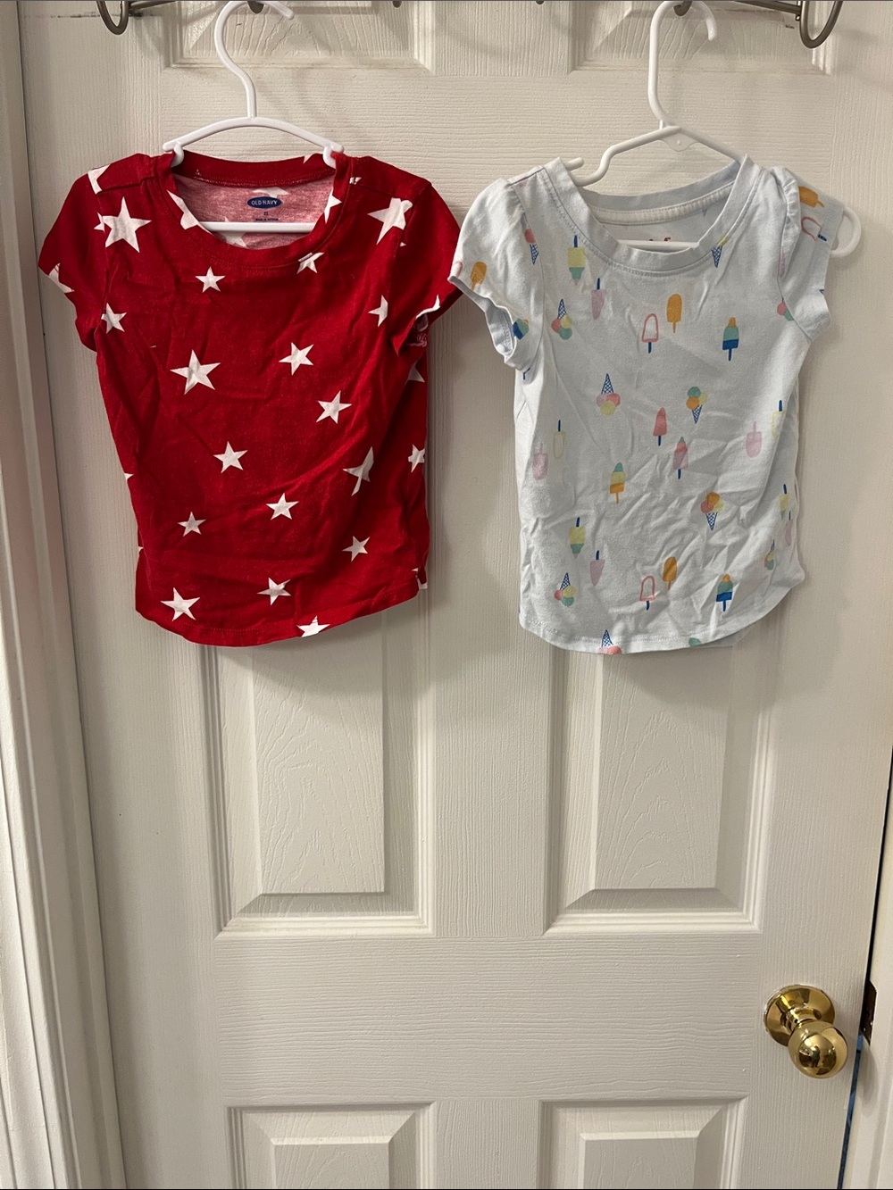 Old Navy Red Star Graphic Tee